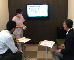 日帰り白内障手術の説明会の様子